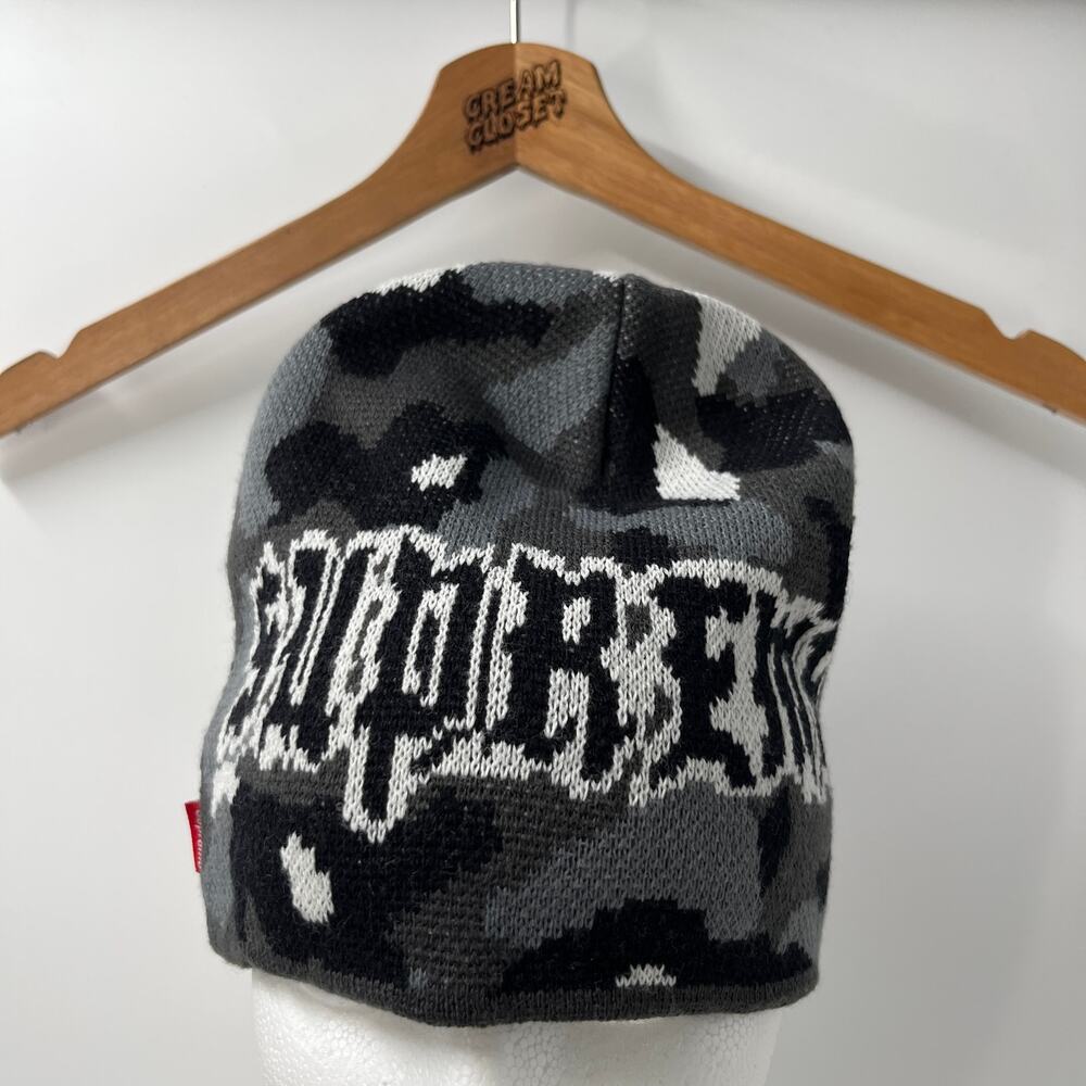 FW20 2020 Supreme NYC Paris Camo Skully Beanie in Snow Camo